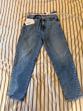 Icon Denim Karolina Straight-Leg Jeans